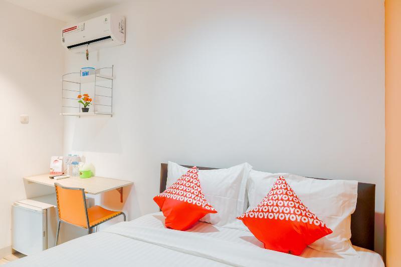 ג'קרטה Ichiza Room Redpartner מראה חיצוני תמונה